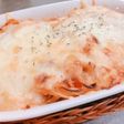 トマトソースとホワイトソースの麵ドリア