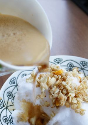 Xmas綿菓子＆フルグラにカフェオレかけ-レシピのメイン写真