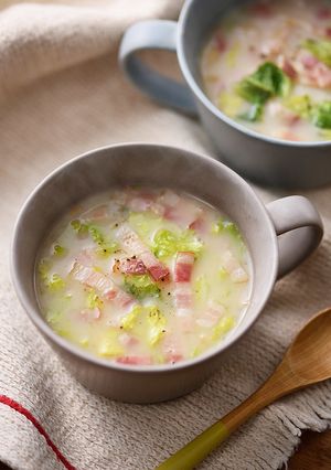 レンジで♪白菜ベーコンの糀甘酒マグスープ-レシピのメイン写真