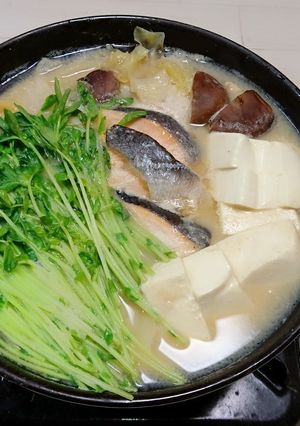身体もポカポカ♡ヤマキ基本のだしで石狩鍋-レシピのメイン写真