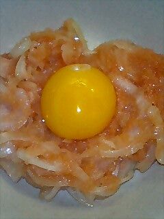 オニオンスライスのユッケ風サラダ-レシピのメイン写真