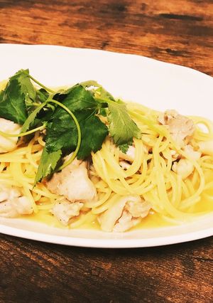 鶏と三つ葉のガリバタポン酢柚子胡椒パスタ-レシピのメイン写真