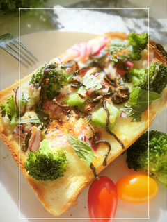 ブロッコリー×紫玉葱の和トースト-レシピのメイン写真
