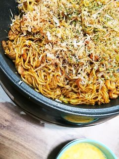 焼きそばを生たまごで-レシピのメイン写真