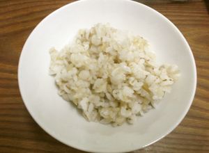白米と玄米と押し麦を混ぜて炊飯器で炊く-レシピのメイン写真