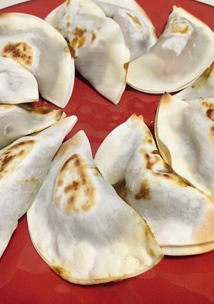 余ったカレー＆餃子の皮でナン風焼き餃子！-レシピのメイン写真