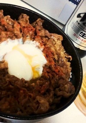 筋トレ飯：フレンチ風バター焦がし牛すき丼-レシピのメイン写真