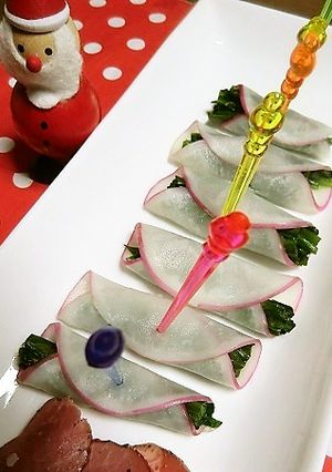 あやめ雪かぶとほうれん草のクリスマス-レシピのメイン写真