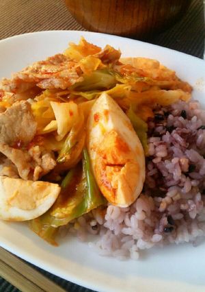 キャベツと豚肉の辛味噌炒め飯-レシピのメイン写真