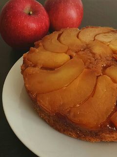 秋冬に作るタルトタタン風ケーキ-レシピのメイン写真