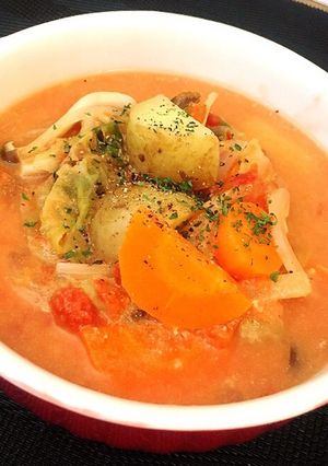 【簡単】野菜たっぷりトマトミルクスープ-レシピのメイン写真