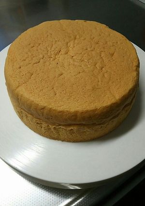 ふんわりスポンジケーキ-レシピのメイン写真