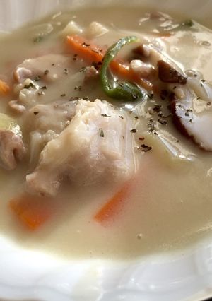 市販ルーにひと手間♪クリームシチュー-レシピのメイン写真
