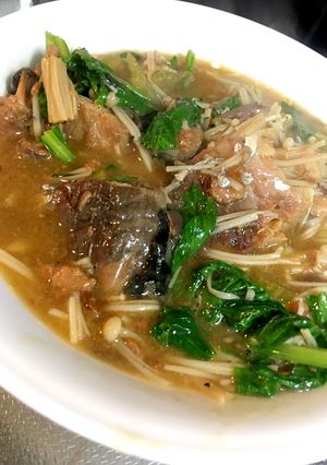 セロリ、えのきの味噌サバ缶(^^)-レシピのメイン写真