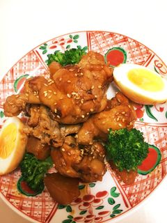 味噌とコチュジャンが隠し味♪手羽元甘辛煮-レシピのメイン写真