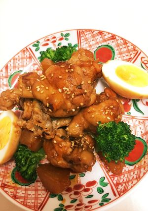 味噌とコチュジャンが隠し味♪手羽元甘辛煮-レシピのメイン写真