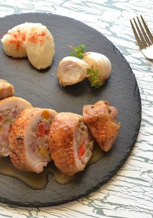 骨付きもも肉のスタッフドローストチキン-レシピのメイン写真