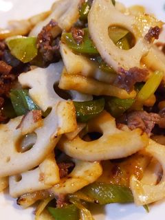 簡単!牛肉・蓮根・長葱のコチュジャン炒め-レシピのメイン写真