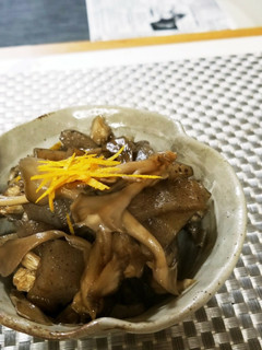 舞茸とコンニャクの柚子煮-レシピのメイン写真