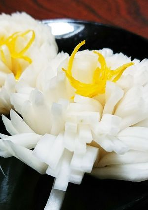 おせちを華やかに(〃∇〃)菊花蕪-レシピのメイン写真