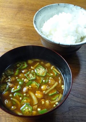 おくらとなめこの赤だし-レシピのメイン写真