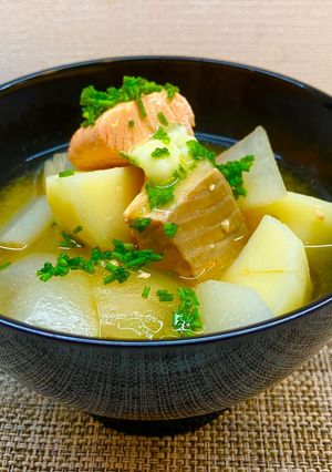 秋先取り！鮭と野菜の濃く旨味噌汁♪-レシピのメイン写真