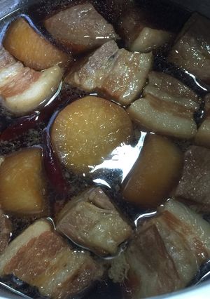 圧力鍋で豚の角煮と大根-レシピのメイン写真