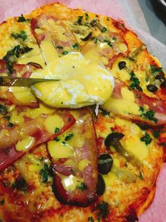 ピザ でエッグベネディクト風♪-レシピのメイン写真