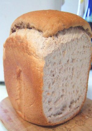 黒豆煮汁でほんのり☆あま～いパン☆-レシピのメイン写真