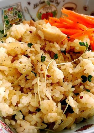 炊飯器で簡単！ガリバタ☆チキンライス-レシピのメイン写真