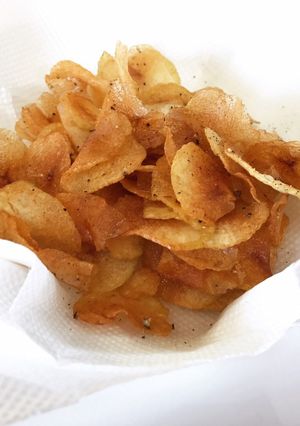 【簡単おつまみ】★自家製ポテトチップス★-レシピのメイン写真