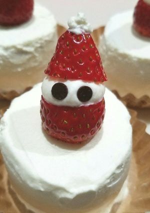 いちごサンタのビスケットケーキ❤️-レシピのメイン写真