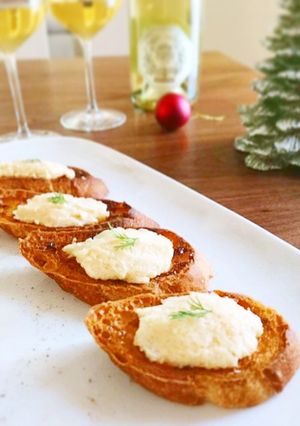 簡単!華やか★クリスマス★タラモカナッペ-レシピのメイン写真