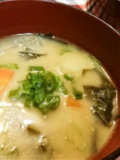 身体ぽかぽか【たっぷり根菜の酒粕味噌汁】-レシピのメイン写真