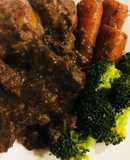 牛スジ肉でトロけるビーフシチュー