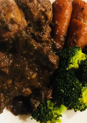 牛スジ肉でトロけるビーフシチュー-レシピのメイン写真