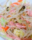 野菜と魚ソーセージのバター炒め