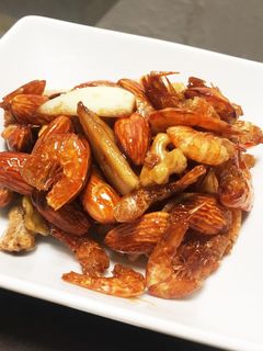 干しエビとナッツの甘辛炒め-レシピのメイン写真