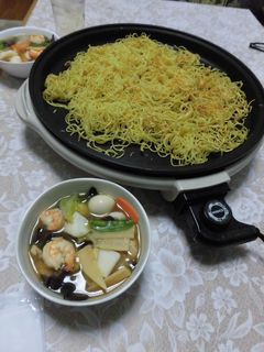 ホットプレートで!海鮮あんかけ焼きそば-レシピのメイン写真
