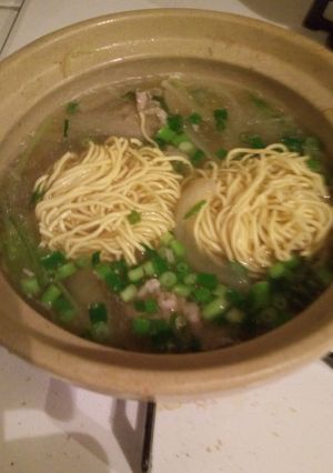 一人鍋　鍋用ラーメンを入れて中華風-レシピのメイン写真