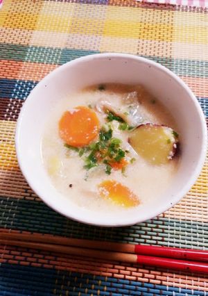 栄養満点♡簡単☆鮭と白菜の豆乳味噌スープ-レシピのメイン写真
