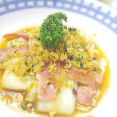 รูปของ 白菜のコンソメスープ❤カリカリ香草パン粉