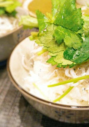 大人のしめ飯エスニックみつばじゃこごはん-レシピのメイン写真