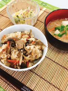 きのこおこわ(天理市給食)-レシピのメイン写真