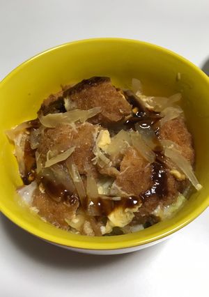 市販品で手軽に簡単♪コロッケ丼-レシピのメイン写真