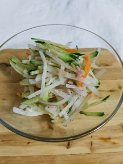 ツナ缶と大根と胡麻油めっちゃ合うよ-レシピのメイン写真
