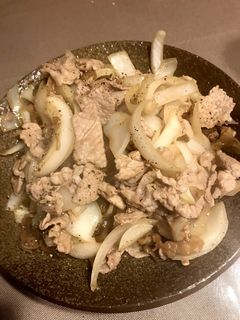 メッチャ簡単!ザーサイと豚こま玉ねぎ炒め-レシピのメイン写真