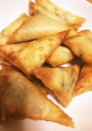 あっさり味☆はんぺんと塩昆布の三角春巻き-レシピのメイン写真