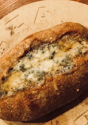 ゴルゴンゾーラはちみつクルミパン-レシピのメイン写真