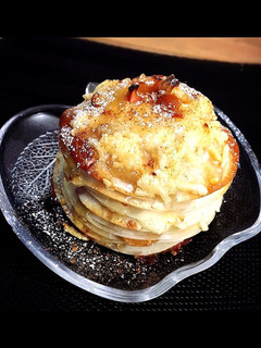 餃子の皮で林檎とチーズの焼きミルフィーユ-レシピのメイン写真